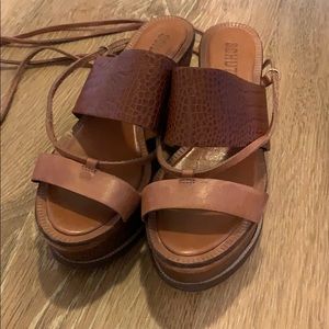 Schutz platform leather sandals (runs small)